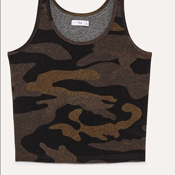 TNA Tops - NWT Aritzia TNA 90s Bergman tank